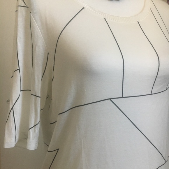 Calvin Klein White Blouse with Asymmetrical Design - Picture 4 of 4
